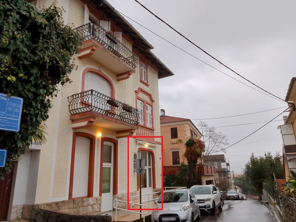 Grad:
OPATIJA
Adresa:
VRUTKI 6
Površina (m2):
45,30
Položaj nekretnine:
prizemlje ulične zgrade
Početna mjesečna neto zakupnina:
405,76 EUR
Jamčevina:
1.217,28 EUR
Predložena djelatnost:
dopuštene propisima (izuzev pružanja usluge smještaja)
Razred oznaka en. certfikata:
C/G
Datum i vrijeme pregleda poslovnih prostora:
16.10.2025. 09:30 – 10:00