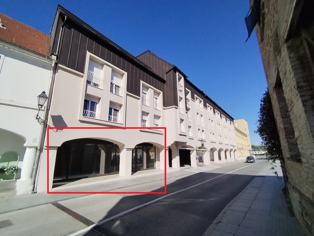 Grad:
VUKOVAR
Adresa:
VLADIMIRA NAZORA 1
Površina (m2):
129,00
Položaj nekretnine:
prizemlje ulične zgrade
Početna mjesečna neto zakupnina:
685,25 EUR
Jamčevina:
2.055,75 EUR
Predložena djelatnost:
dopuštene propisima (izuzev pružanja usluge smještaja)
Razred oznaka en. certfikata:
C/A
Datum i vrijeme pregleda poslovnih prostora:
17.10.2025. 11:00 – 11:30