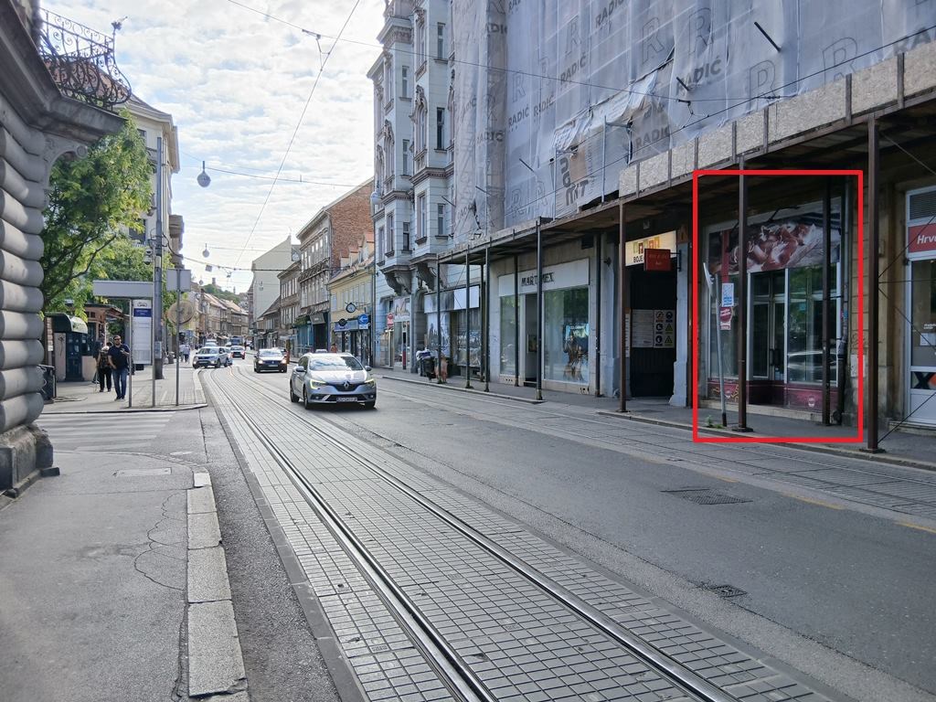 Grad:
ZAGREB
Adresa:
ILICA 73
Površina (m2):
88,60
Položaj nekretnine:
prizemlje i galerija ulične zgrade
Početna mjesečna neto zakupnina:
1.416,97 EUR
Jamčevina:
4.250,91 EUR
Predložena djelatnost:
dopuštene propisima (izuzev pružanja usluge smještaja)
Razred oznaka en. certfikata:
D/D
Datum i vrijeme pregleda poslovnih prostora:
15.10.2025. 11:00 – 11:30