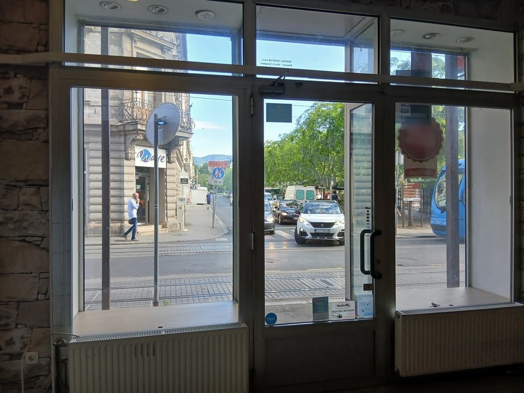 Grad:
ZAGREB
Adresa:
ILICA 73
Površina (m2):
88,60
Položaj nekretnine:
prizemlje i galerija ulične zgrade
Početna mjesečna neto zakupnina:
1.416,97 EUR
Jamčevina:
4.250,91 EUR
Predložena djelatnost:
dopuštene propisima (izuzev pružanja usluge smještaja)
Razred oznaka en. certfikata:
D/D
Datum i vrijeme pregleda poslovnih prostora:
15.10.2025. 11:00 – 11:30