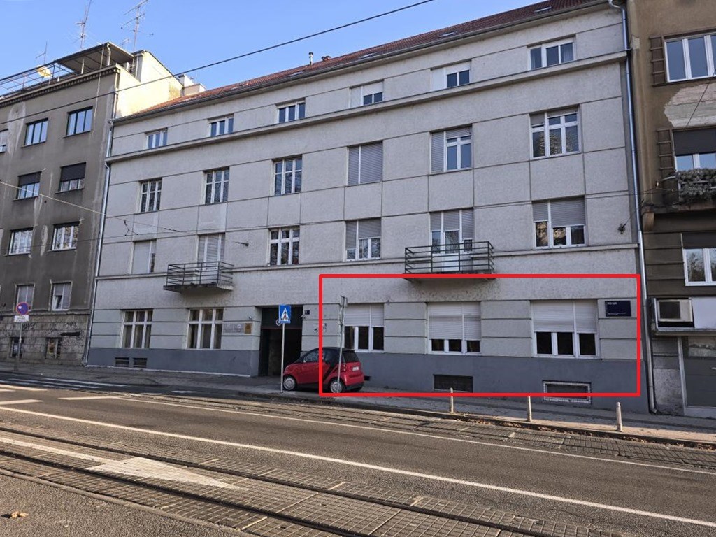 Grad:
ZAGREB
Adresa:
RIBNJAK 2
Površina (m2):
114,91
Položaj nekretnine:
prizemlje ulične zgrade
Početna mjesečna neto zakupnina:
1.002,02 EUR
Jamčevina:
3.006,06 EUR
Predložena djelatnost:
dopuštene propisima (izuzev pružanja usluge smještaja)
Razred oznaka en. certfikata:
E
Datum i vrijeme pregleda poslovnih prostora:
13.10.2025. 11:35 – 12:05