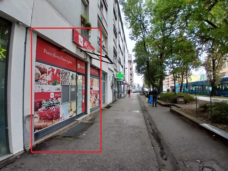 Grad:
ZAGREB
Adresa:
SAVSKA 85
Površina (m2):
57,00
Položaj nekretnine:
prizemlje ulične zgrade
Početna mjesečna neto zakupnina:
478,80 EUR
Jamčevina:
1.436,40 EUR
Predložena djelatnost:
dopuštene propisima (izuzev pružanja usluge smještaja)
Razred oznaka en. certfikata:
E/C
Datum i vrijeme pregleda poslovnih prostora:
16.10.2025. 10:10 – 10:40