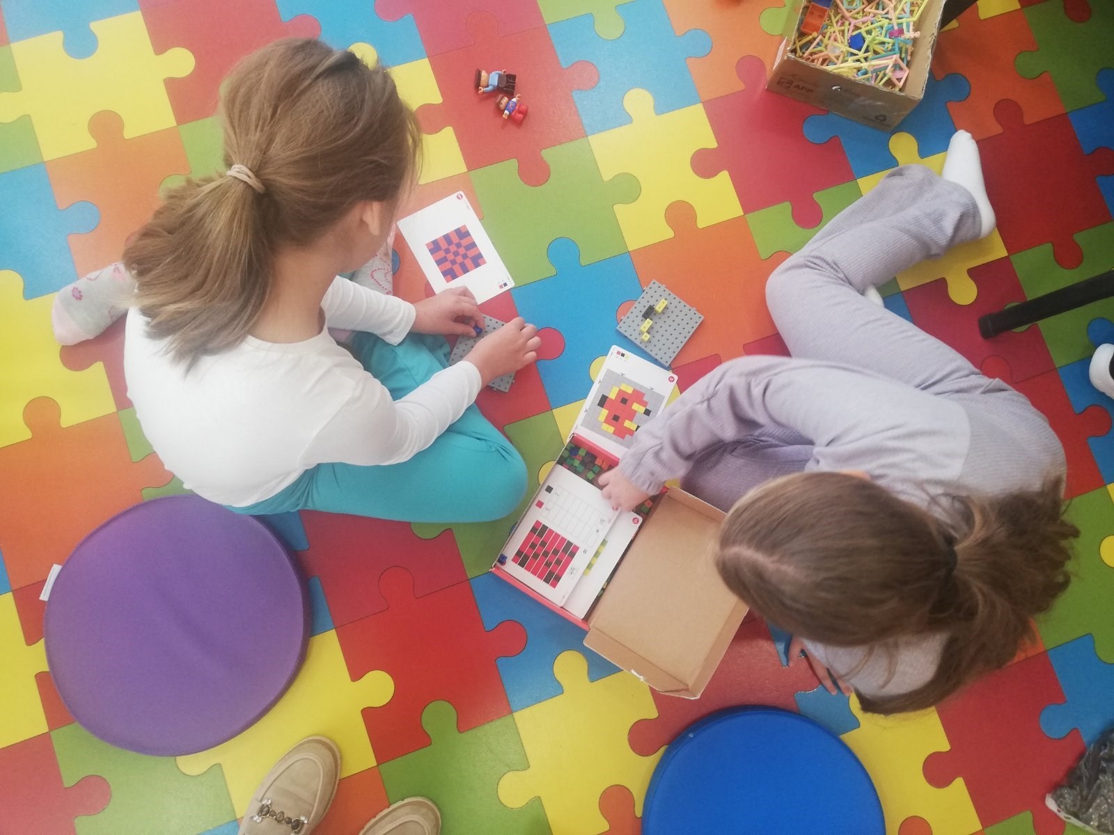 Osnovna škola Siniše Glavaševića u Vukovaru putem inicijative Mali veliki talenti 2 nabavila je mikroskope, model ljudskog torza, 3D kemijske olovke, slackline, mrežasti tunel, društvene igre, matematičke kocke, pješčane satove i tangrame.