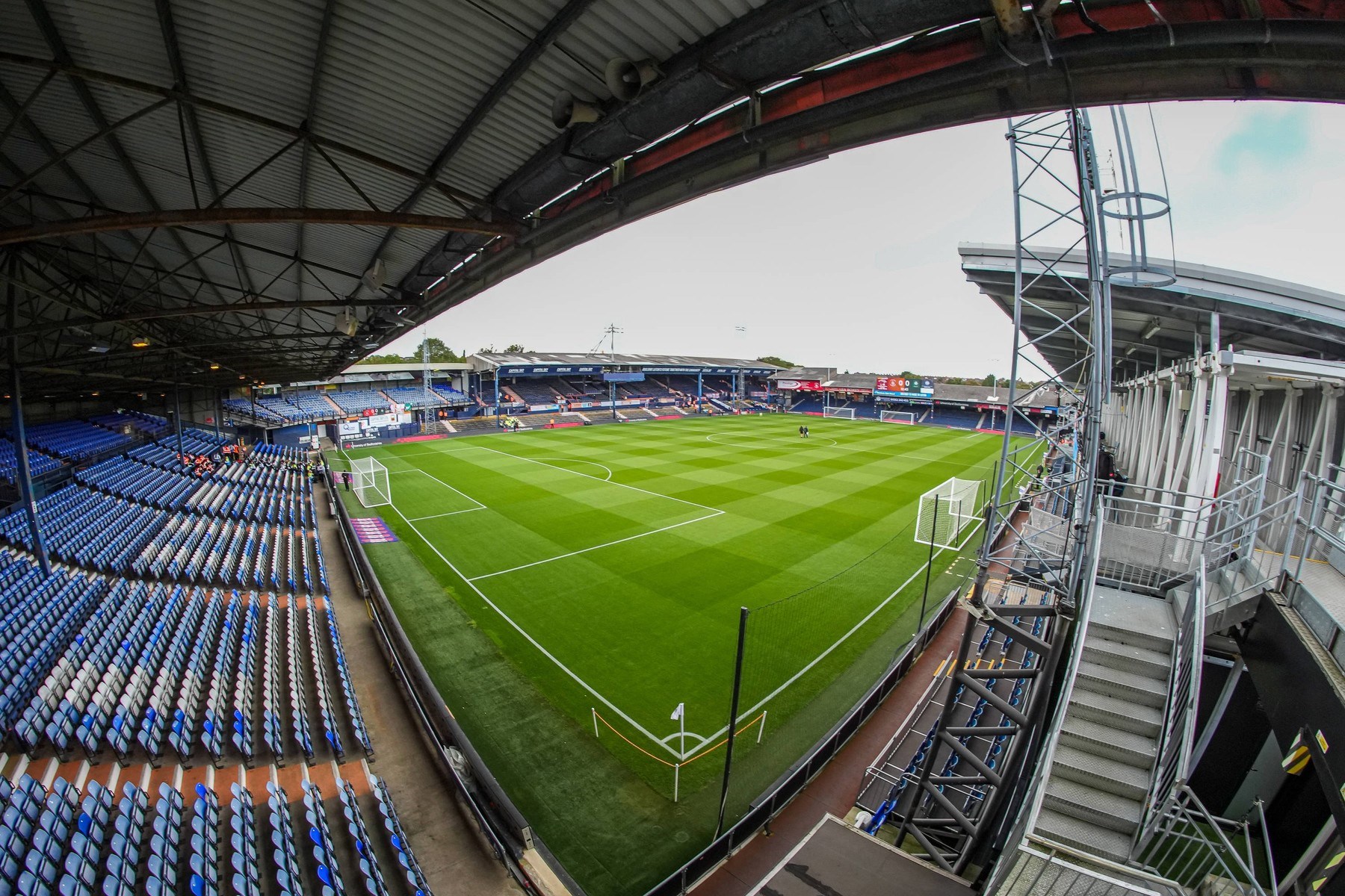 8. Kenilworth Road (Luton)