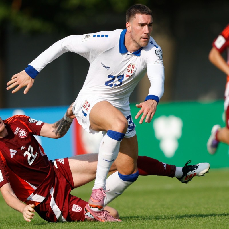 Dušan Vlahović (Srbija)