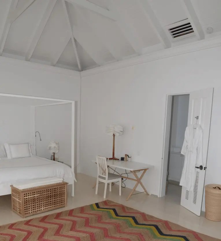 Nestali neki dokumenti iz Epsteinovih spisa. Otkriven Trumpov poziv, SMS-ovi o djevojkama