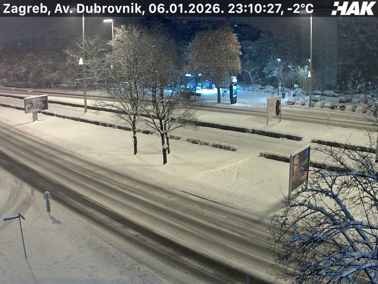 Autocesta A1 zatvorena zbog orkanskog vjetra i mećave