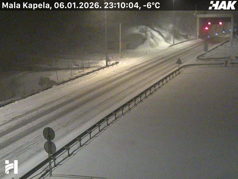 Autocesta A1 zatvorena zbog orkanskog vjetra i mećave