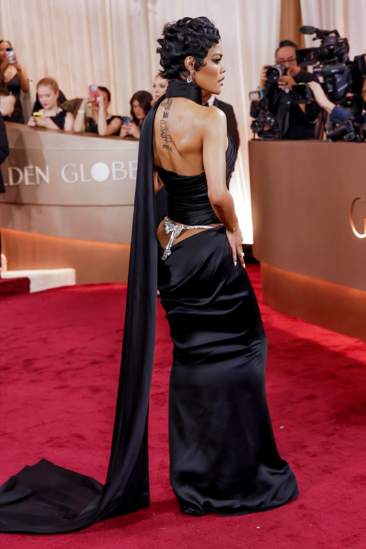 Top ili flop? Ovo je 12 outfita sa Zlatnih globusa 2026. o kojima svi pričaju