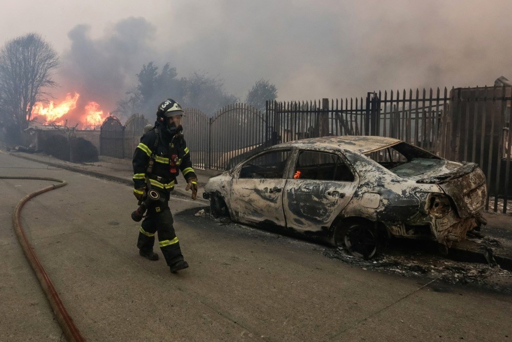 FOTO Požari u Čileu odnijeli 19 života, masovne evakuacije stanovnika