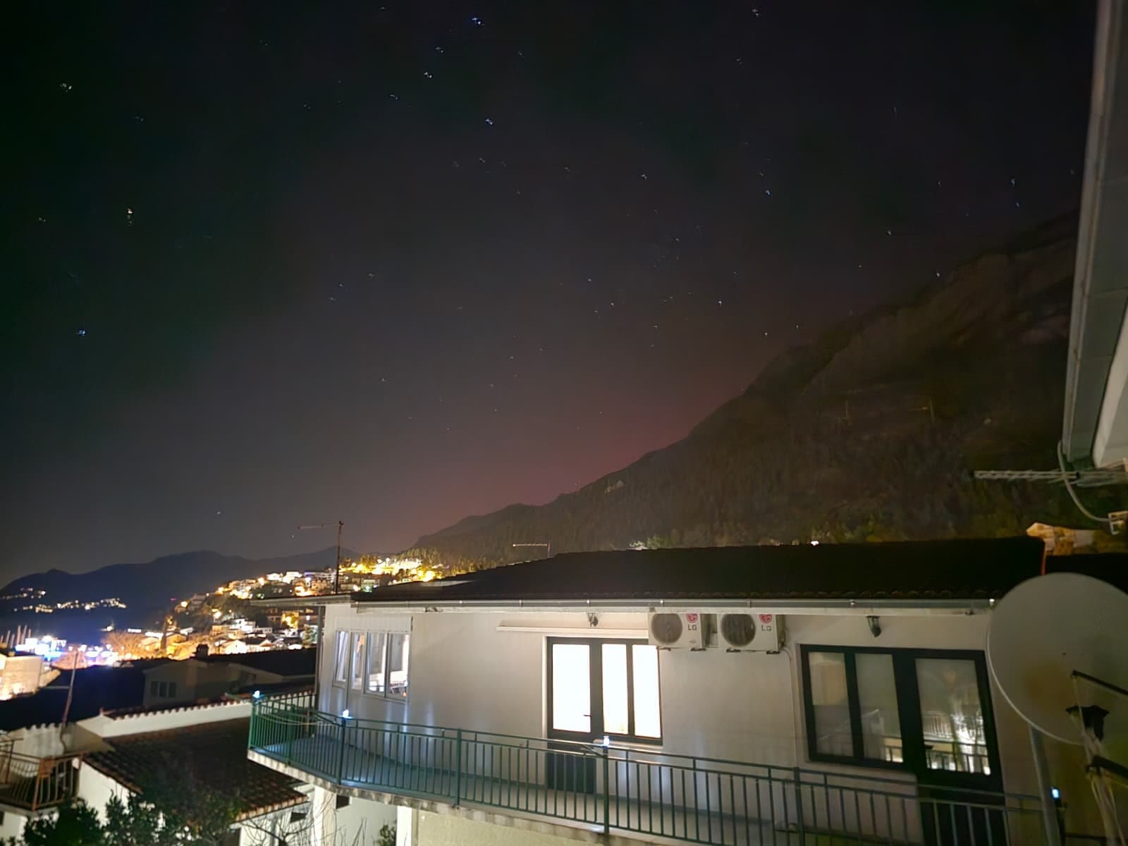 FOTO Na nebu iznad Europe vidjela se aurora borealis. Pogledajte prizore iz Hrvatske