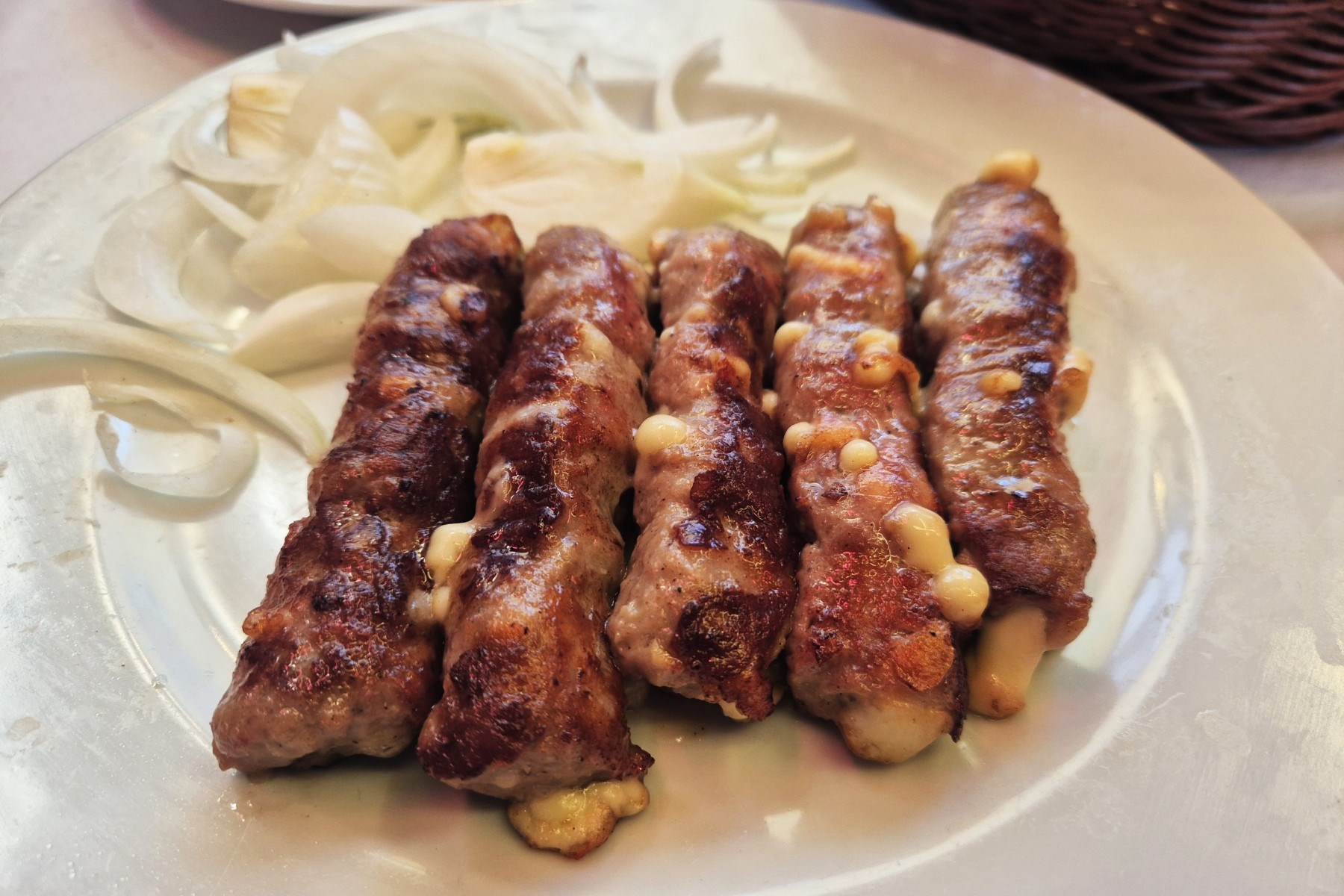 Imaju najbolji roštilj u Zagrebu. Bez rezervacije nema šanse da ulovite slobodan stol