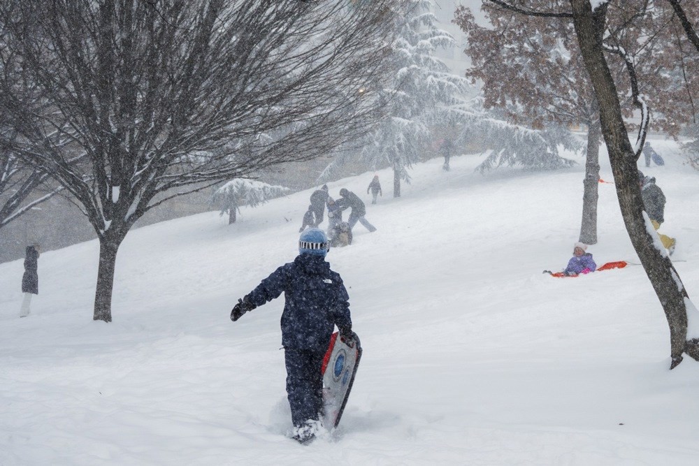 FOTO Snježna oluja u SAD-u, raste broj mrtvih. Izvanredno stanje u dvadesetak država
