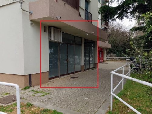 RIJEKA
Adresa:
IVANA ĆIKOVIĆA BELOG 8B
Površina (m2):
80,35
Položaj nekretnine:
prizemlje ulične zgrade
Početna mjesečna neto zakupnina:
1.285,60 EUR
Jamčevina:
3.856,80 EUR