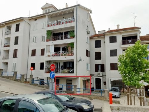 NOVI VINODOLSKI
Adresa:
JURKOVO 1
Površina (m2):
58,91
Položaj nekretnine:
suteren ulične zgrade