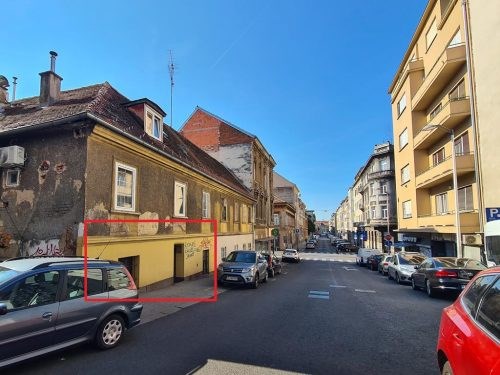 ZAGREB
Adresa:
ILICA 138
Površina (m2):
33,93
Položaj nekretnine:
prizemlje ulične zgrade