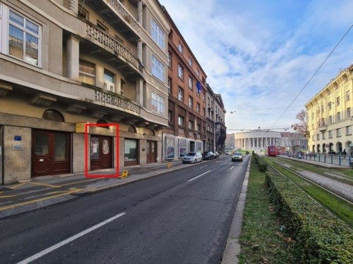 AGREB
Adresa:
KRALJA ZVONIMIRA 6
Površina (m2):
29,00
Položaj nekretnine:
prizemlje ulične zgrade