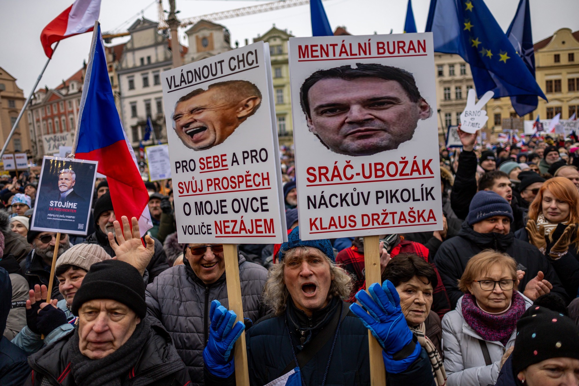 Česi izašli na ulice zbog liberalnog predsjednika. Pogledajte fotografije iz zraka