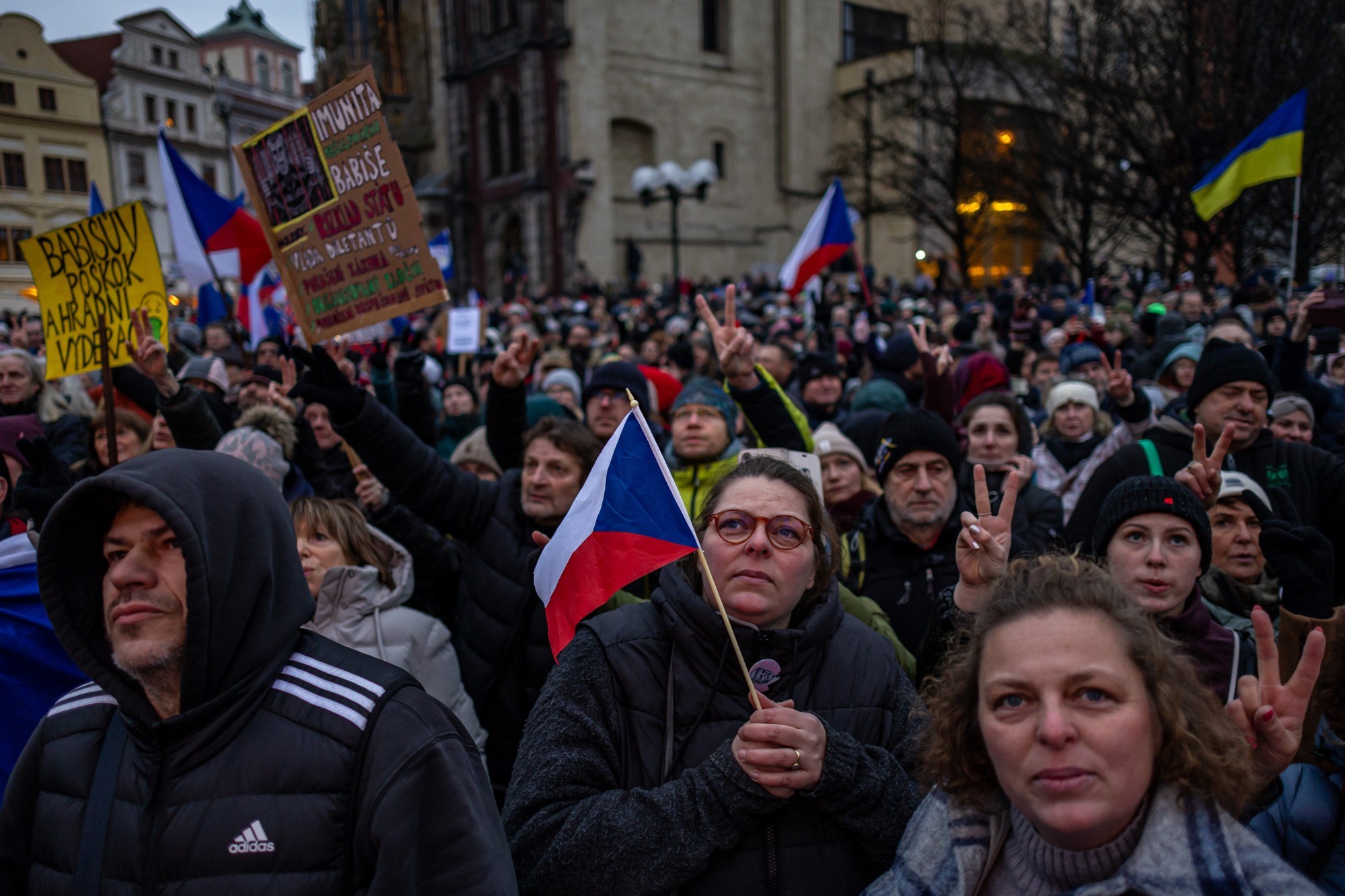 Česi izašli na ulice zbog liberalnog predsjednika. Pogledajte fotografije iz zraka