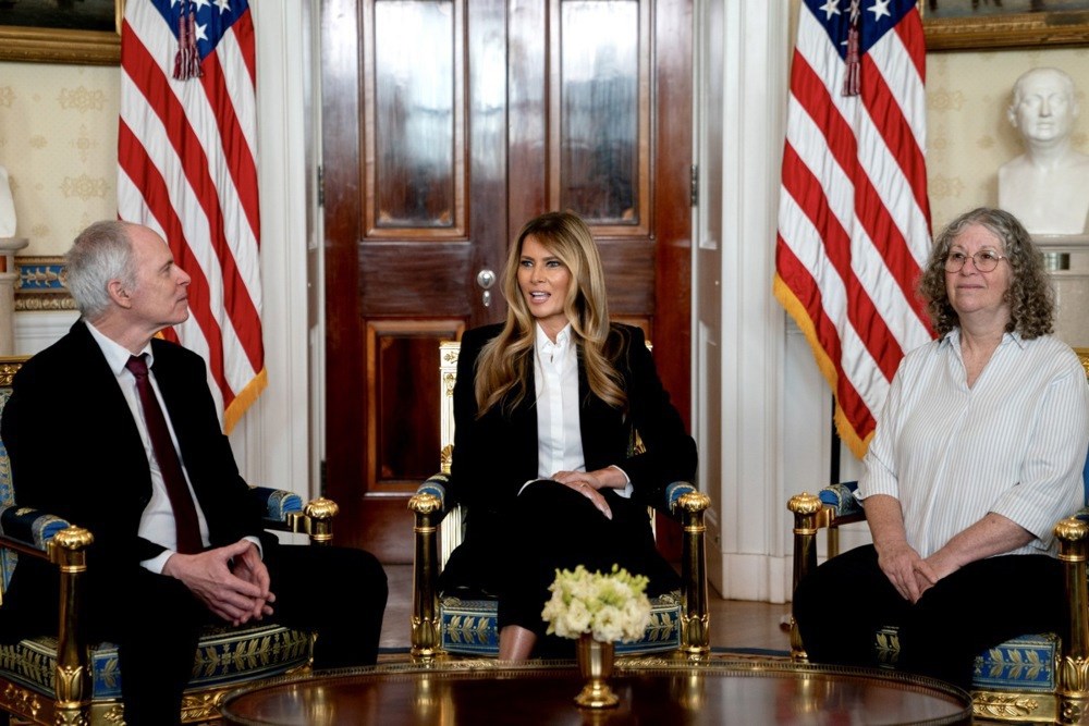 Melaniju Trump pitali zašto Ghislaine Maxwell dobiva povlašten tretman u zatvoru