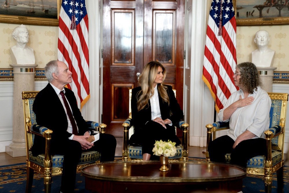 Melaniju Trump pitali zašto Ghislaine Maxwell dobiva povlašten tretman u zatvoru