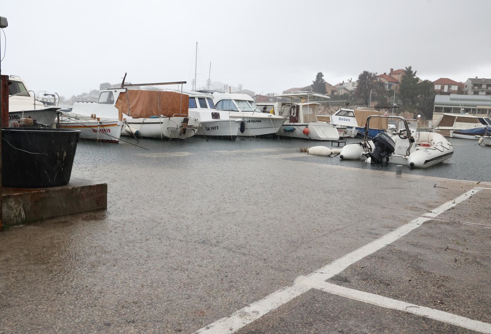 Poplavljeni šibenski Dolac