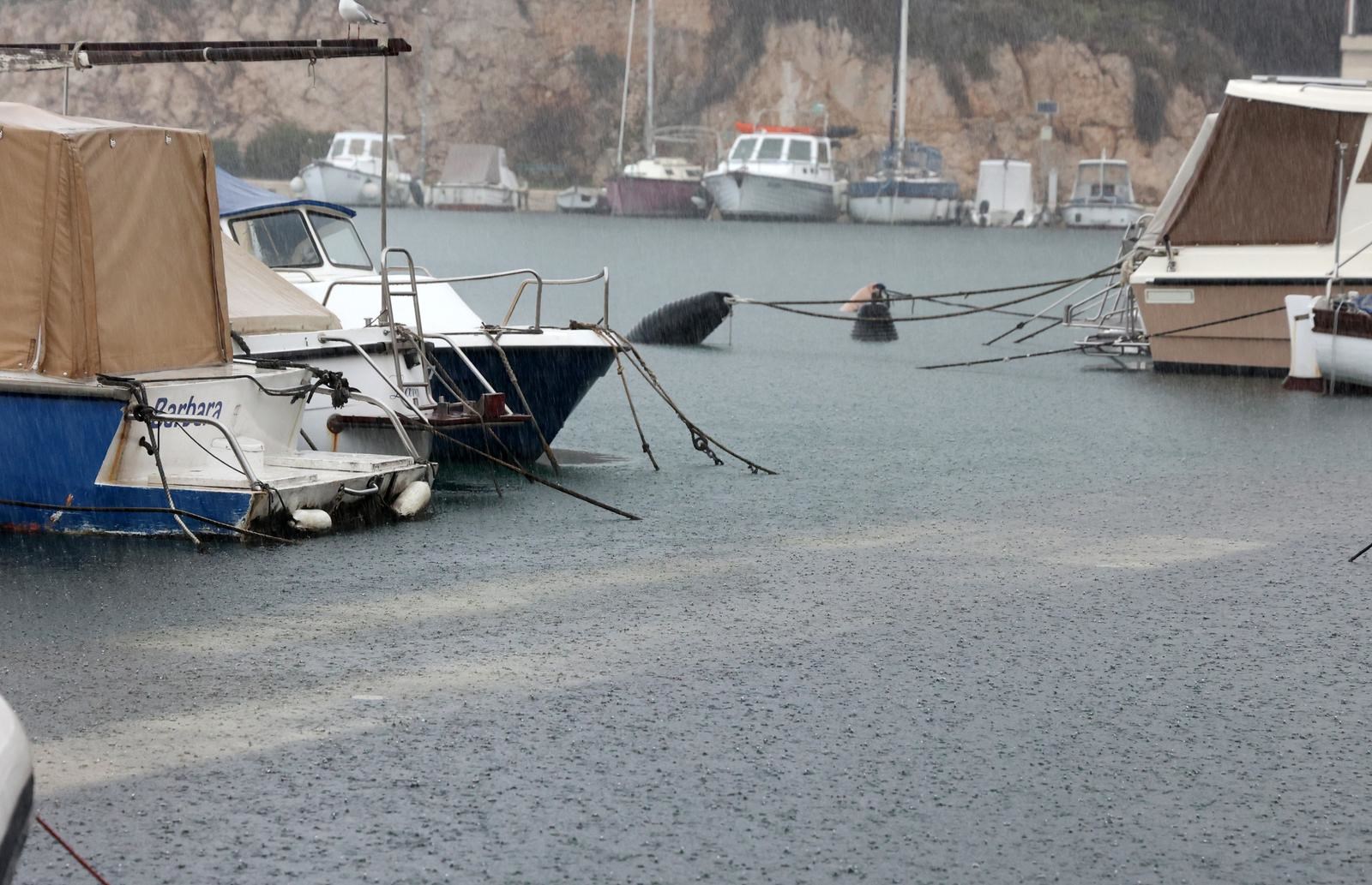 Poplavljeni šibenski Dolac