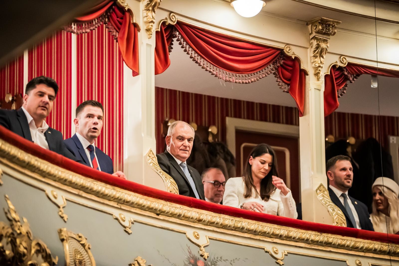 Livaja i ostatak prve momčadi bili na premijeri Kraljice lopte u HNK