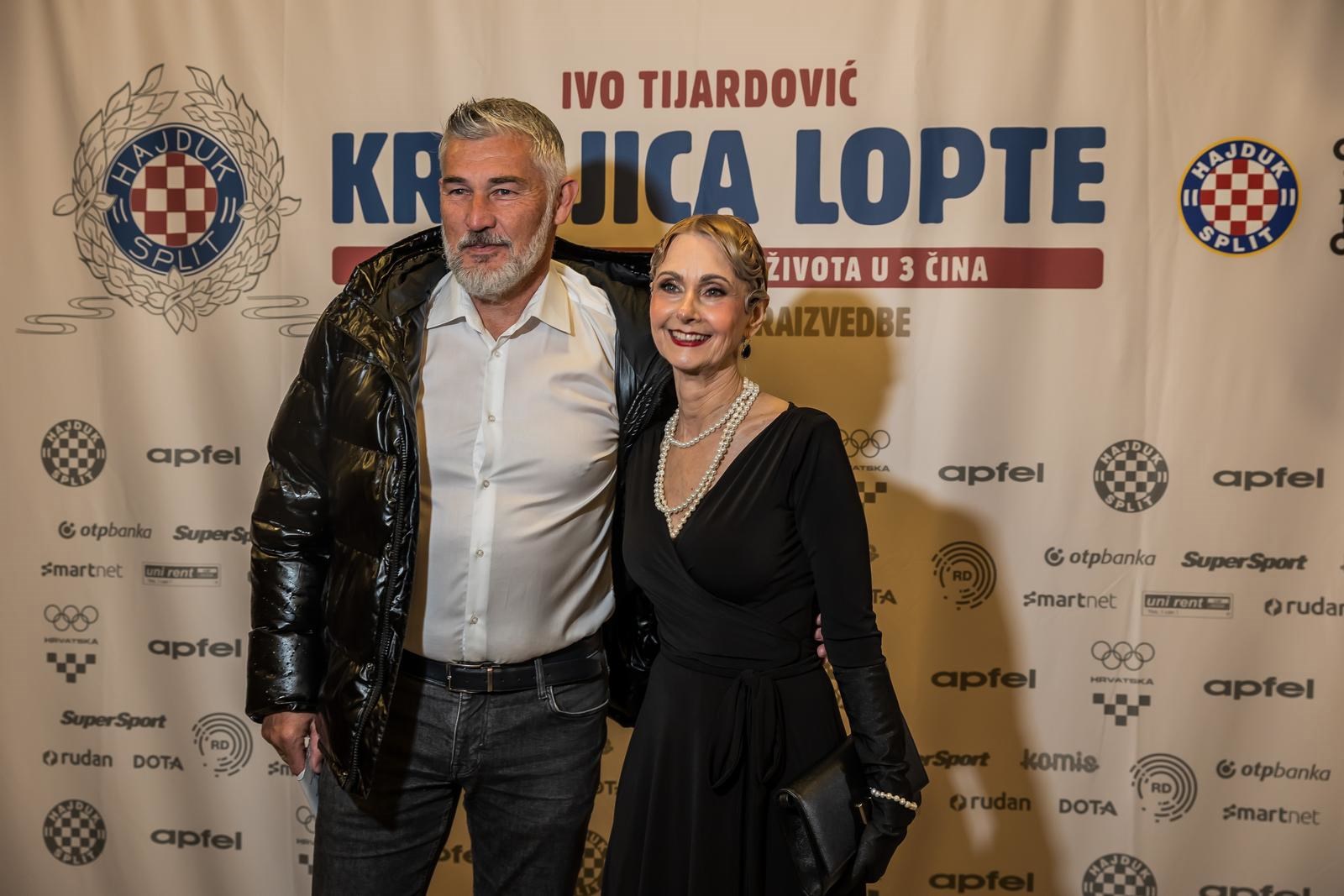 Livaja i ostatak prve momčadi bili na premijeri Kraljice lopte u HNK