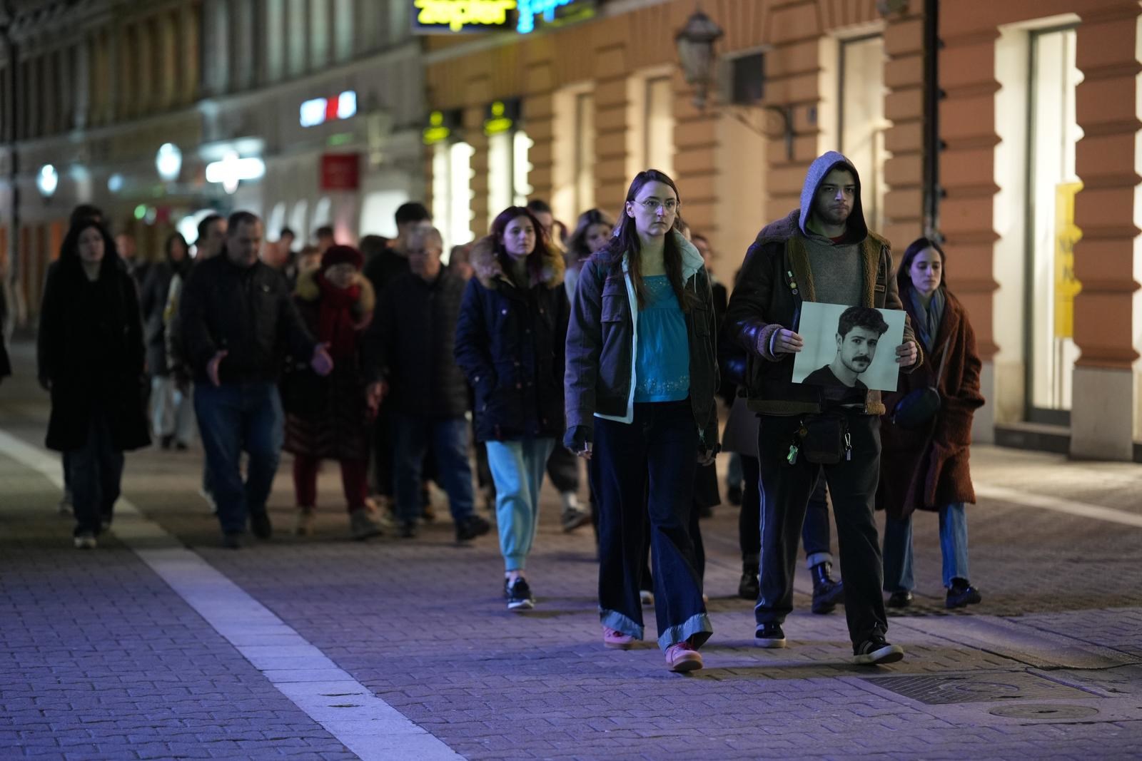 Banja Luka minutom šutnje odala počast poginulom u tramvajskoj nesreći u Sarajevu