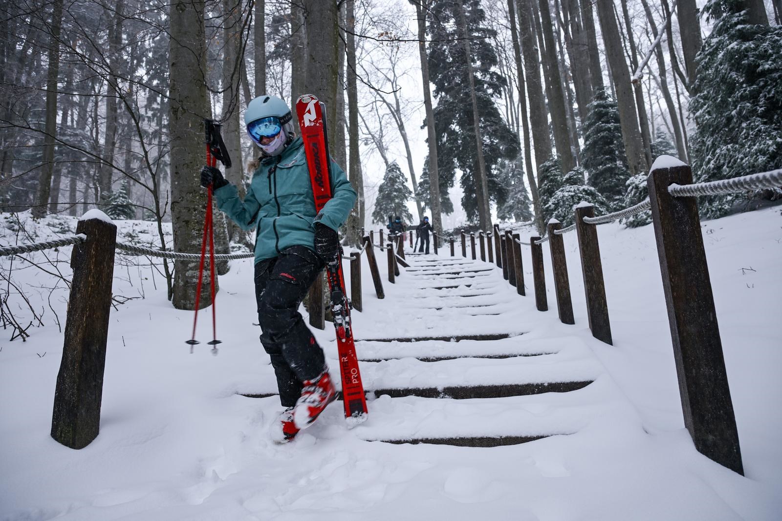 FOTO Na Sljemenu je pao snijeg