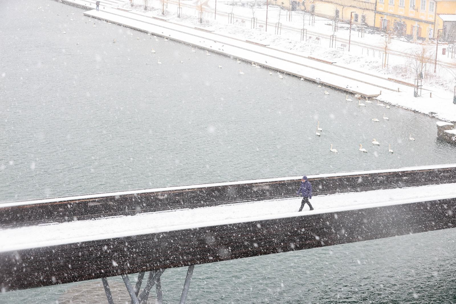 VIDEO I FOTO U Mariboru proglašeno izvanredno stanje, problemi diljem Slovenije