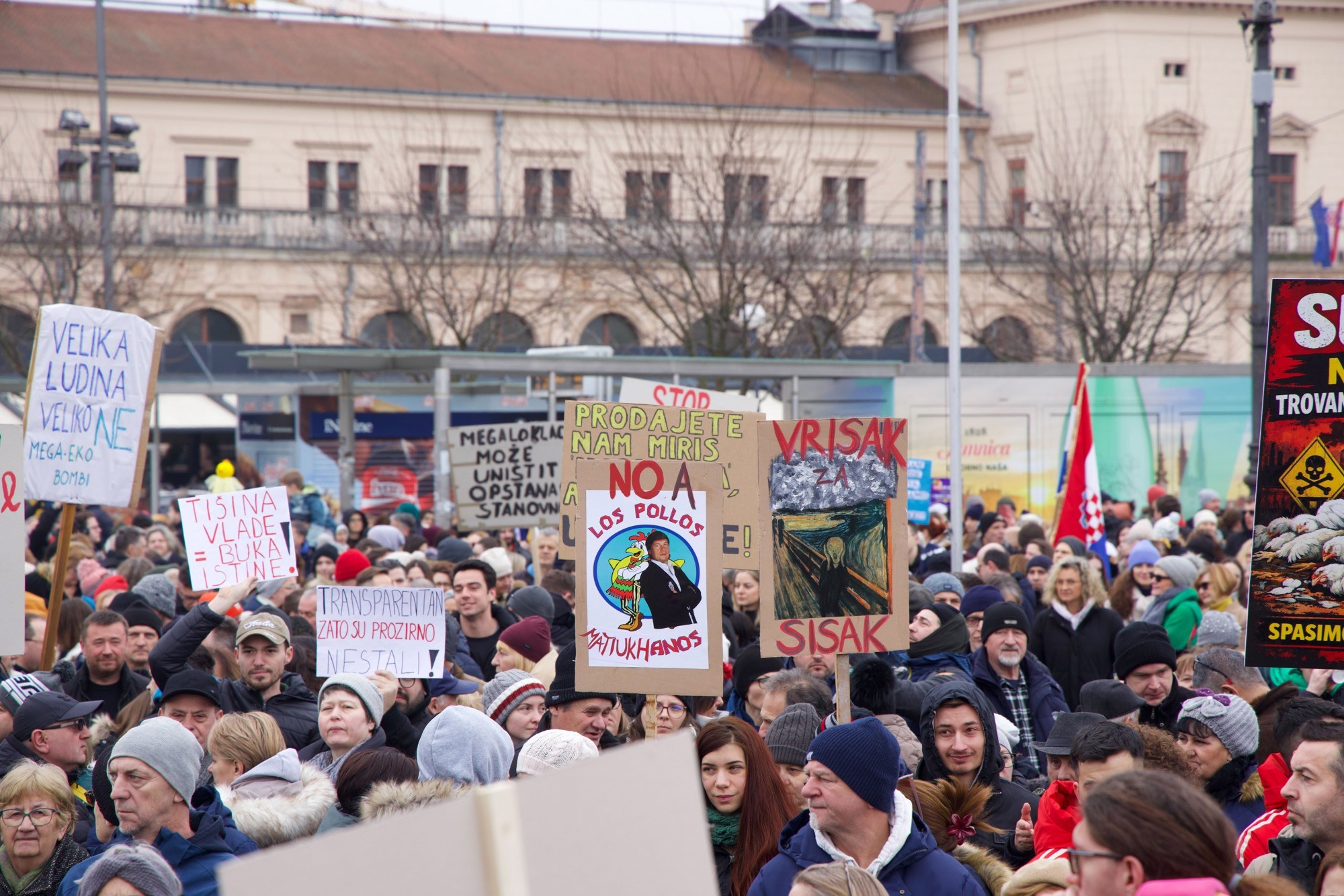 U Zagrebu prosvjed protiv sisačke farme pilića. "Ne pilićarskoj eko bombi"