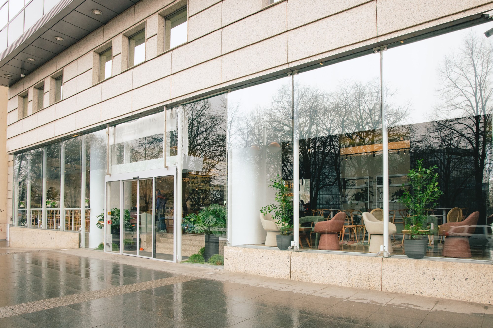 FOTO Na Savskoj cesti u Zagrebu otvorio se novi fora bar. Posjetili smo ga