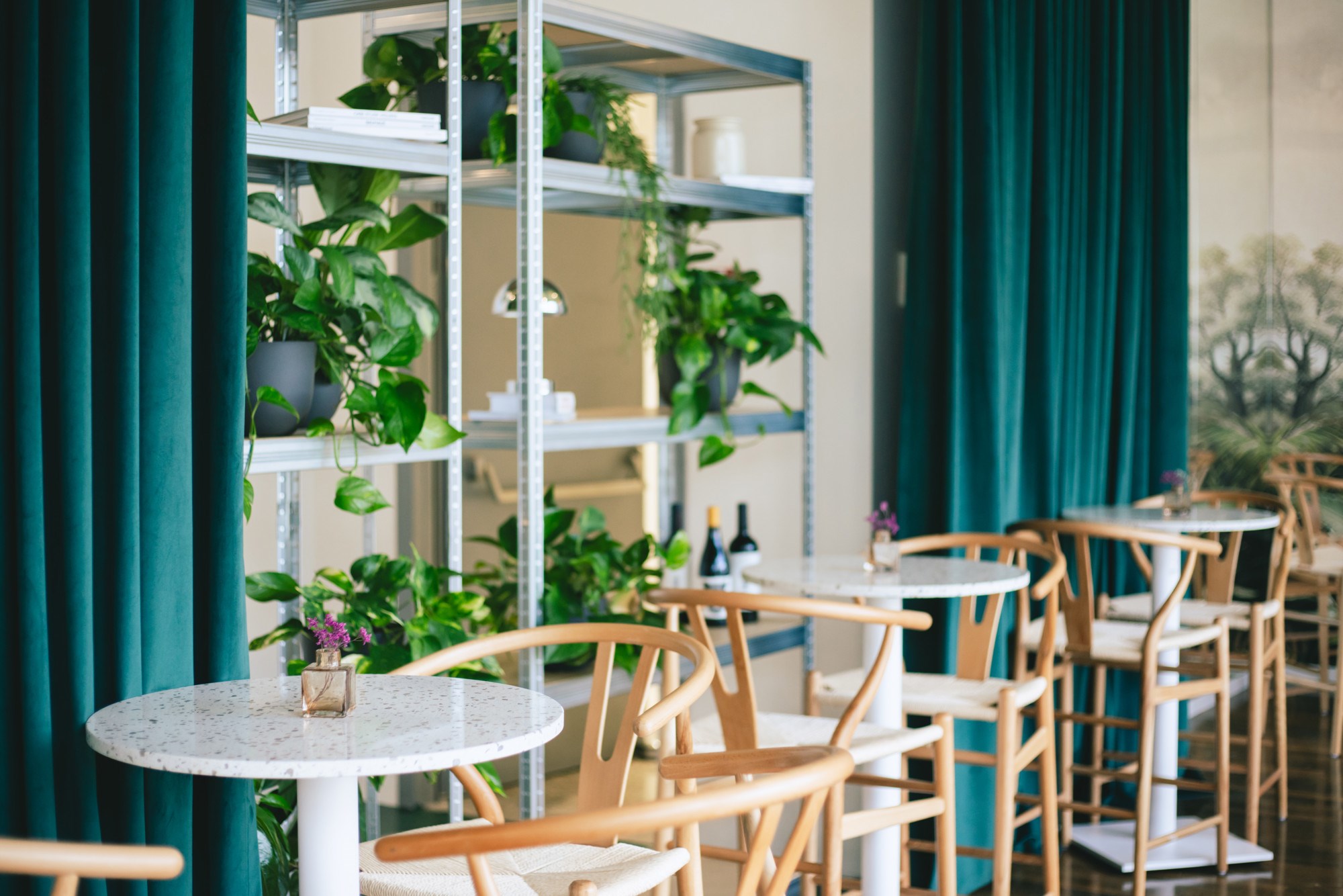 FOTO Na Savskoj cesti u Zagrebu otvorio se novi fora bar. Posjetili smo ga