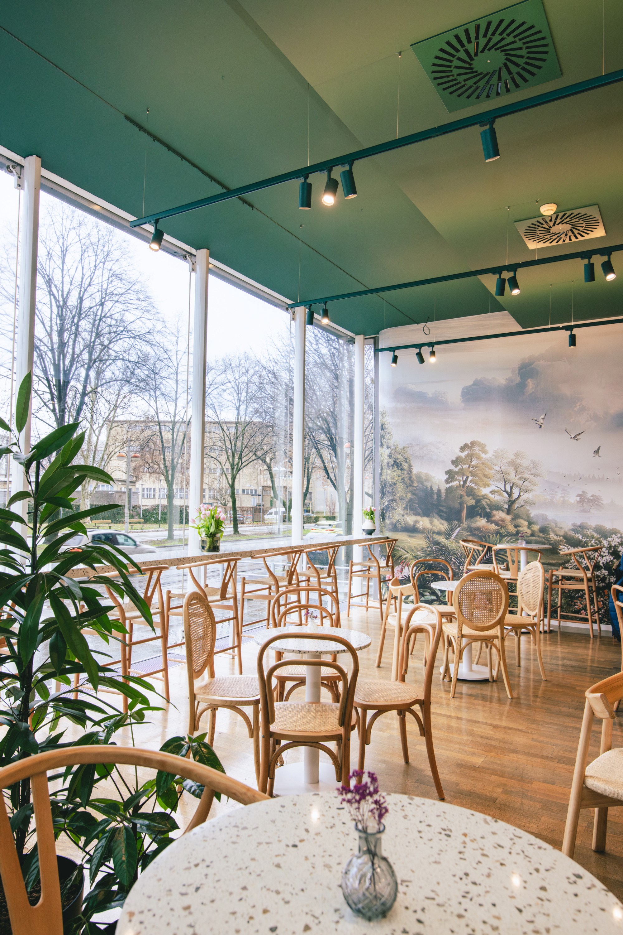 FOTO Na Savskoj cesti u Zagrebu otvorio se novi fora bar. Posjetili smo ga