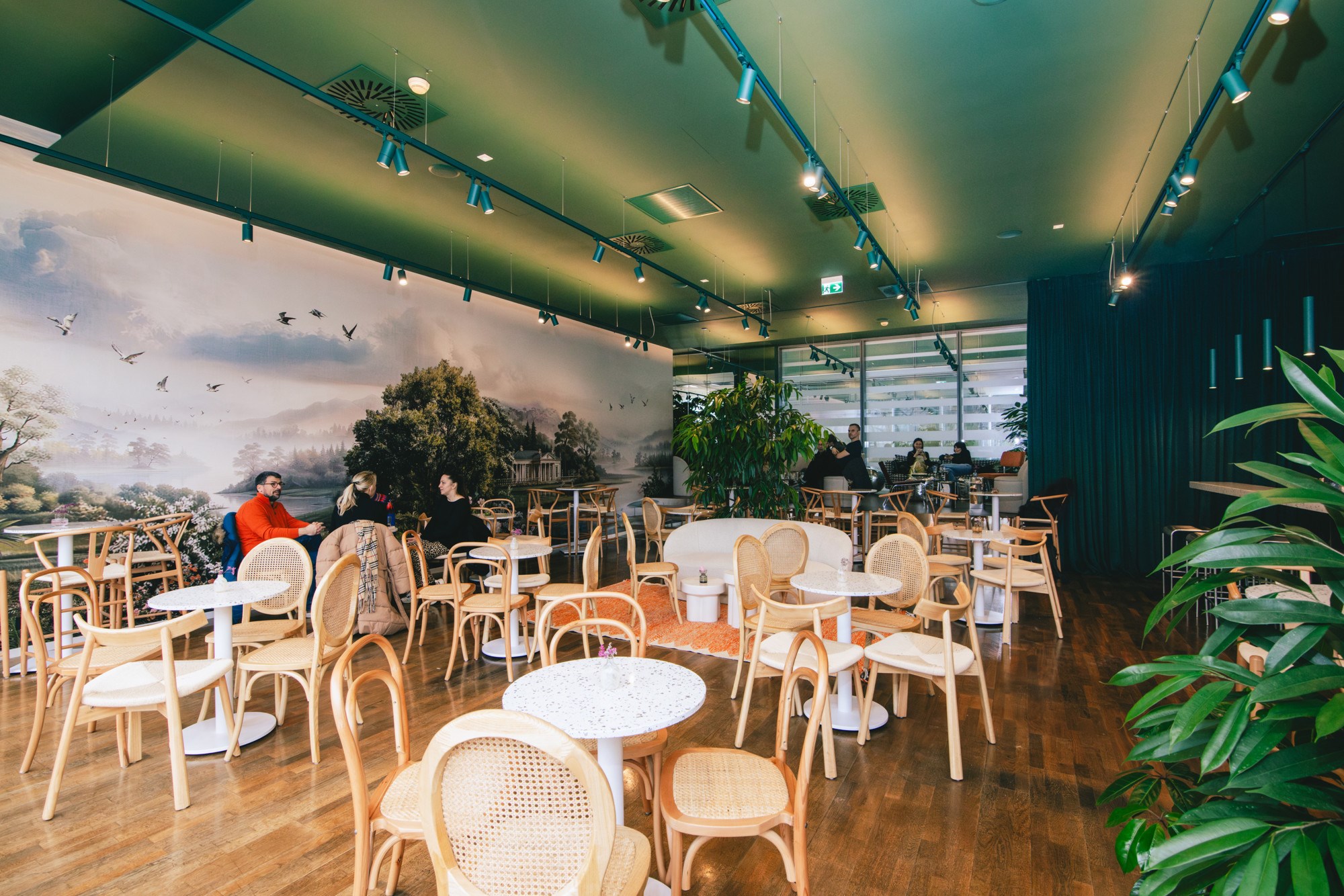 FOTO Na Savskoj cesti u Zagrebu otvorio se novi fora bar. Posjetili smo ga