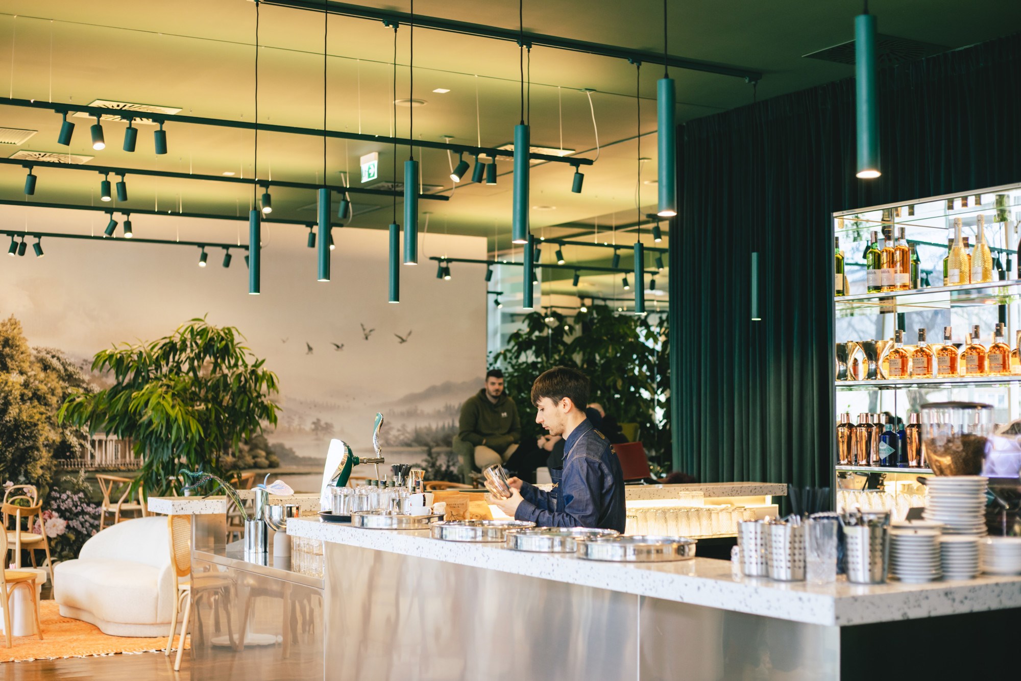 FOTO Na Savskoj cesti u Zagrebu otvorio se novi fora bar. Posjetili smo ga