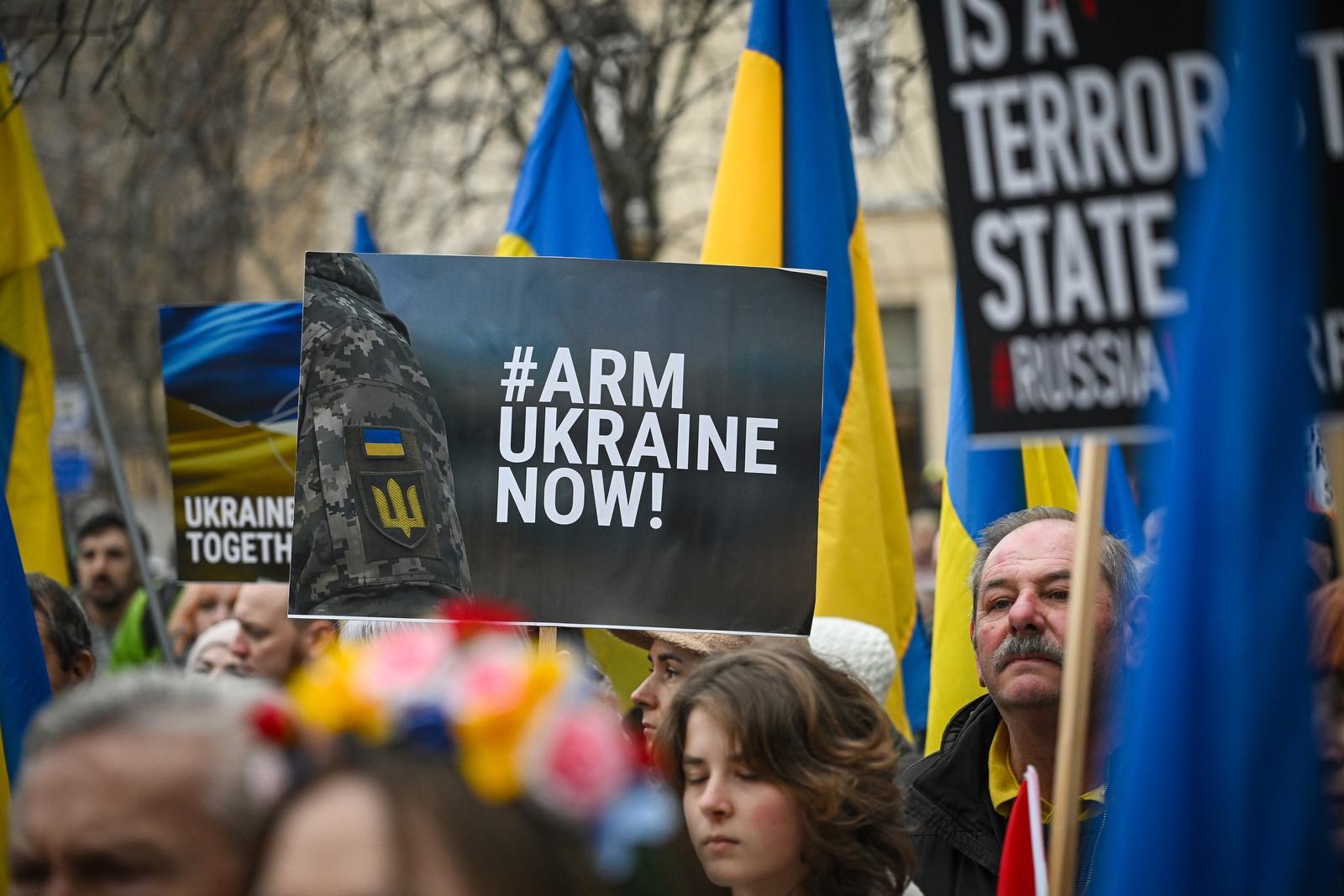 FOTO Skup podrške Ukrajini u Zagrebu. Medved: Hrvatska je uz vas