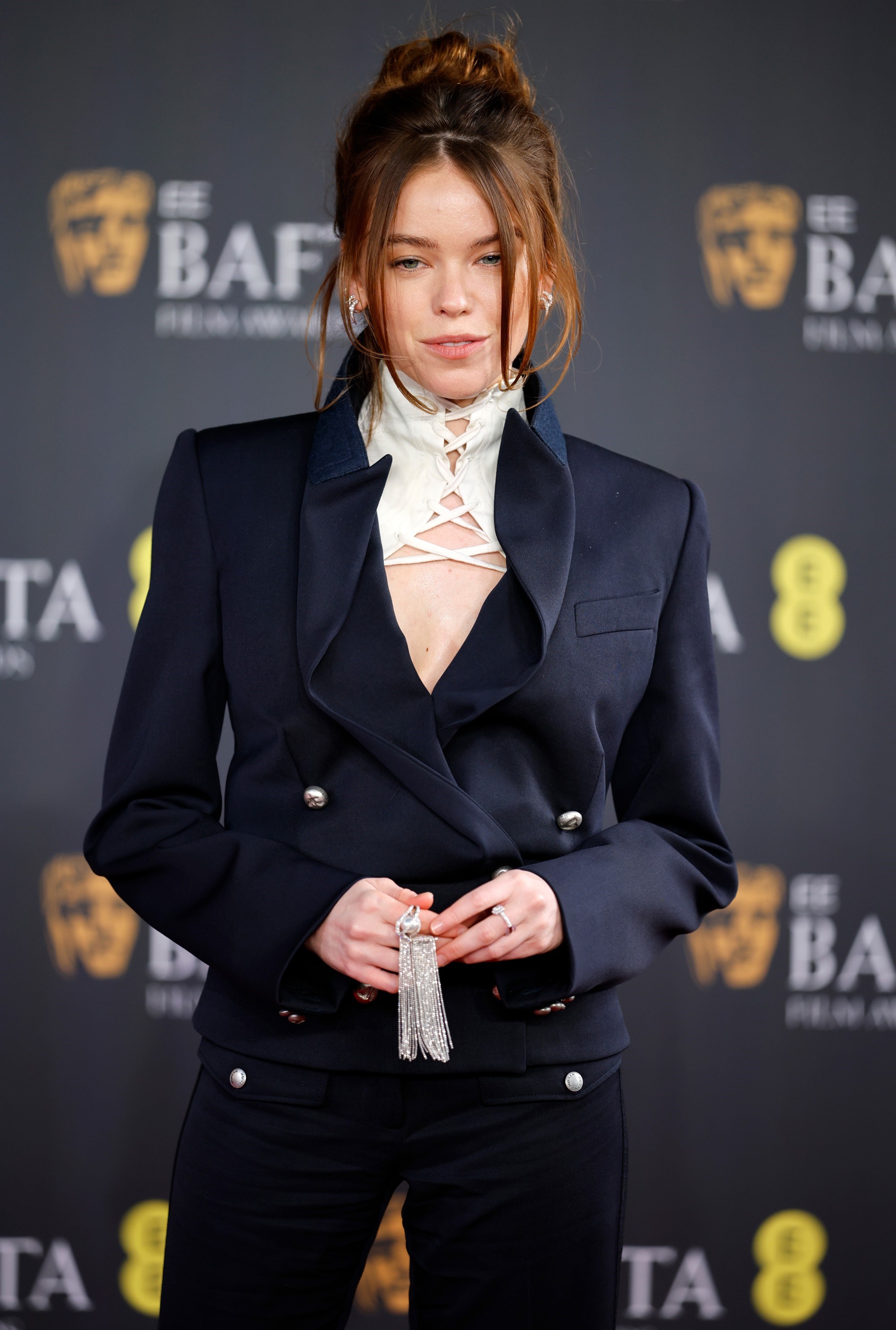 Zvijezda Zmajeve kuće prvi je put prošetala crvenim tepihom s dečkom