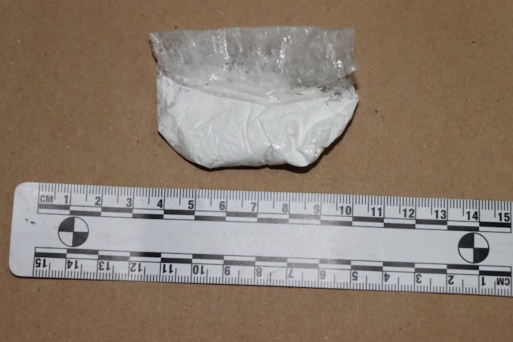 U Zagrebu uhićen 26-godišnjak, u stanu skrivao i preprodavao više vrsta droge