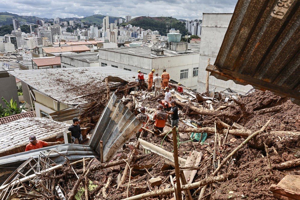 VIDEO Broj poginulih u poplavama u Brazilu porastao na 46. Traga se za nestalima