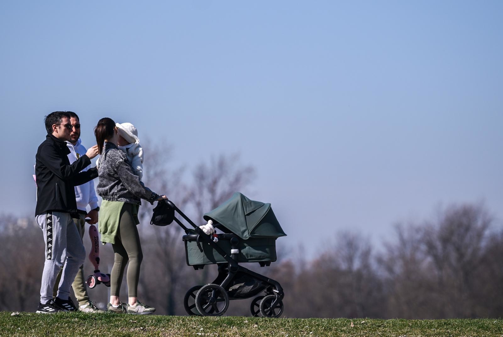 FOTO Zagrepčani su danas uživali na Bundeku, jedan prizor mnoge je iznenadio 🫣