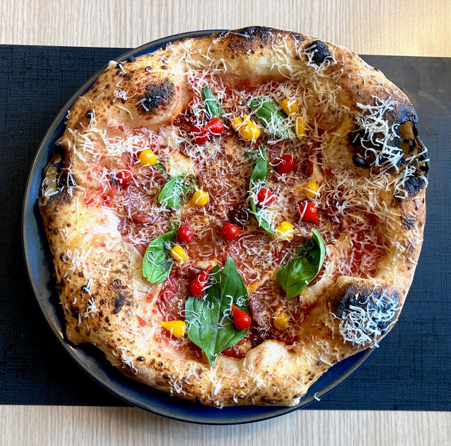 Ponovno sam bio u poznatoj zagrebačkoj pizzeriji. Tijesto im je sad doslovno savršeno