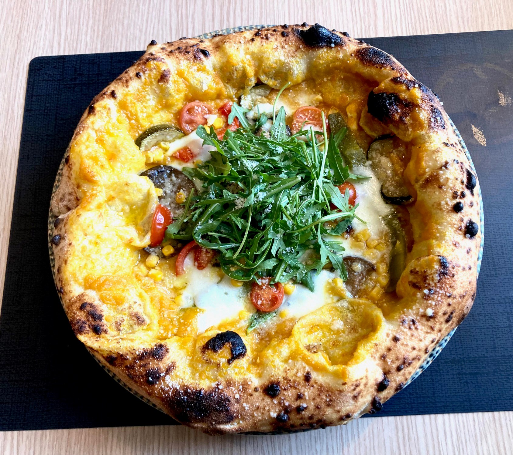 Ponovno sam bio u poznatoj zagrebačkoj pizzeriji. Tijesto im je sad doslovno savršeno