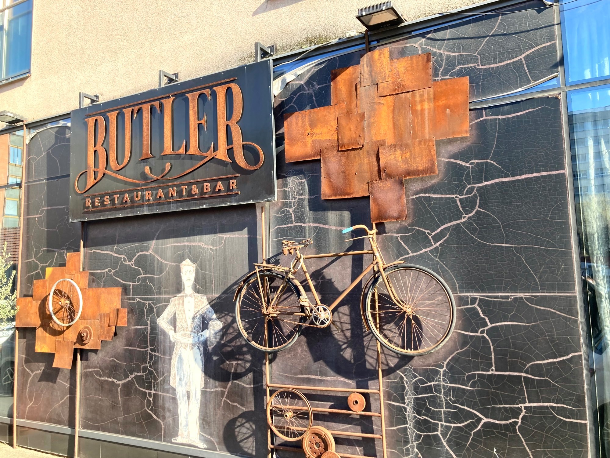 Ponovno sam bio u poznatoj zagrebačkoj pizzeriji. Tijesto im je sad doslovno savršeno