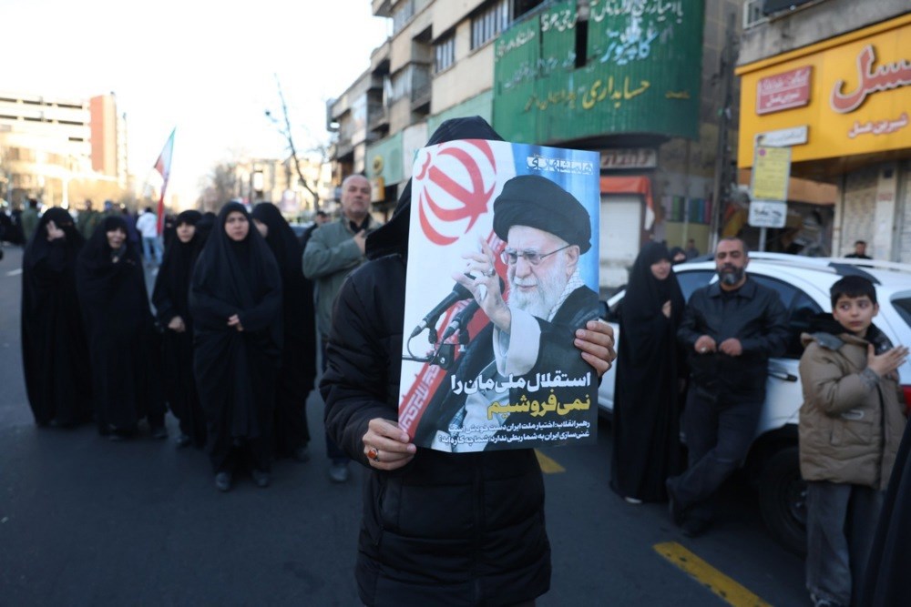 VIDEO I FOTO Neki u Iranu slave, drugi plaču