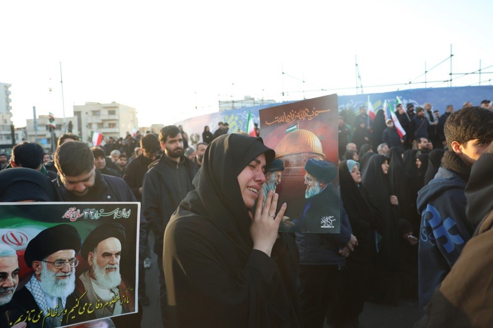 VIDEO I FOTO Neki u Iranu slave, drugi plaču