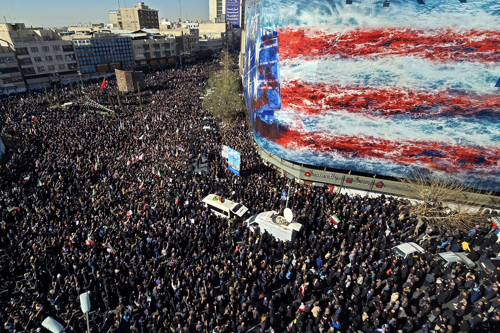 FOTO Ovako je izgledao centar Teherana nakon Hameneijeve smrti