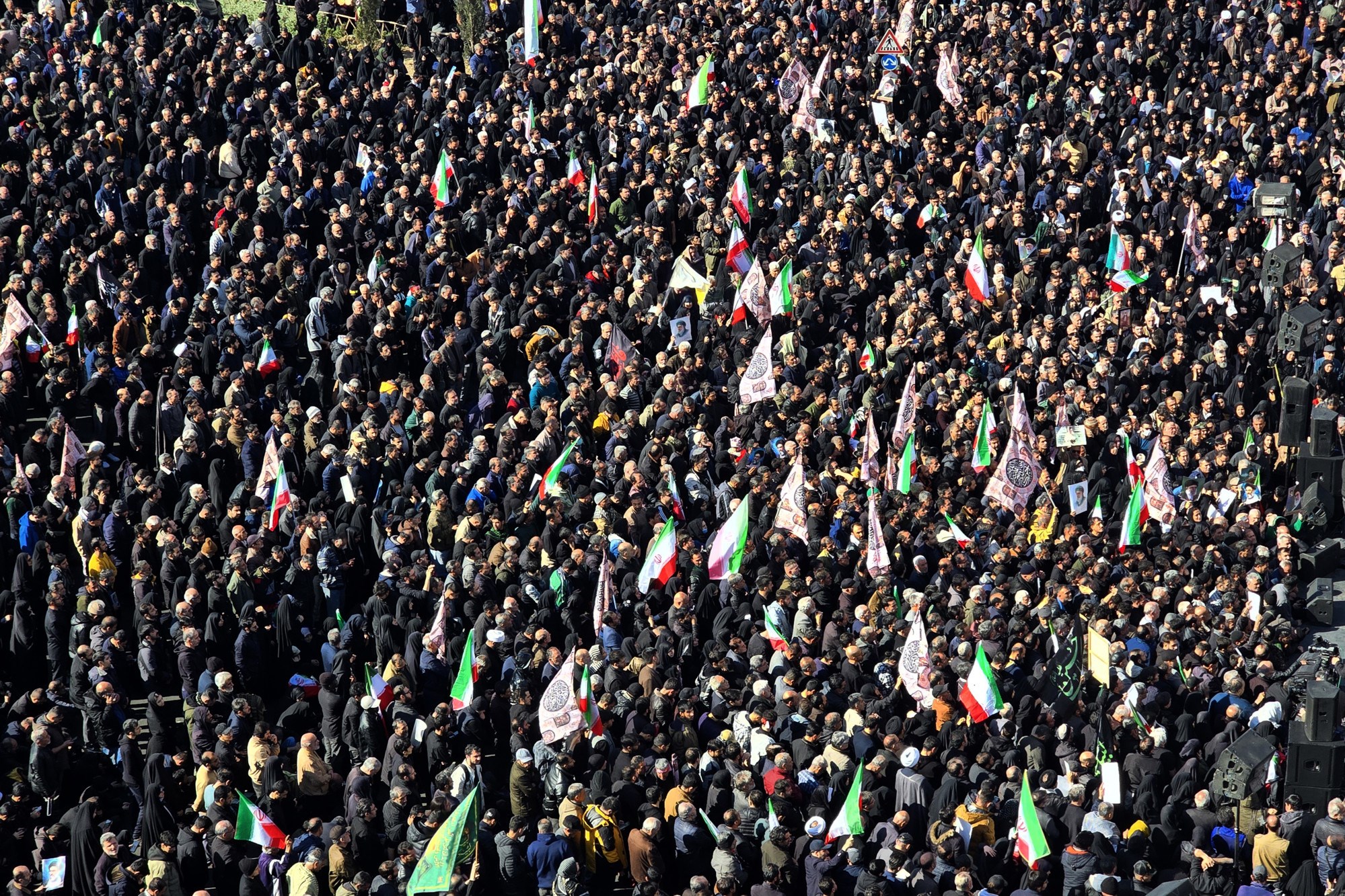 FOTO Ovako je izgledao centar Teherana nakon Hameneijeve smrti